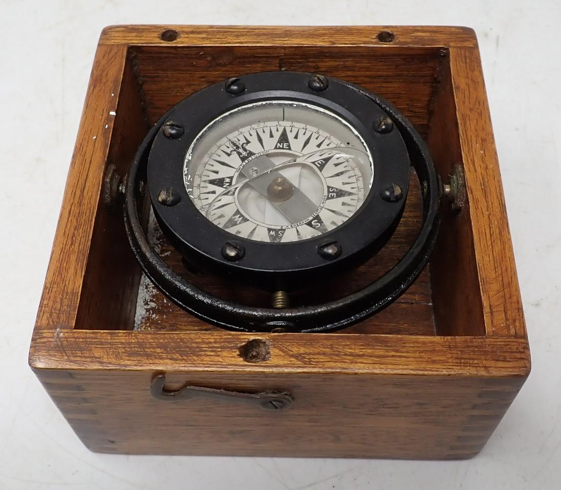 Dirigo Eugene Sherman Ship Compass in Oak Box (1 of 5)