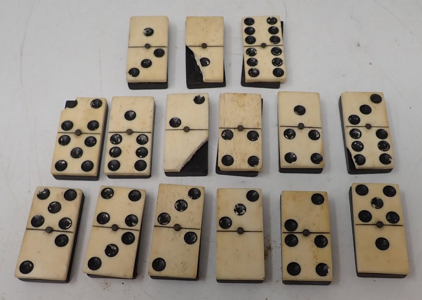 Bone Dominoes: Approx 1 1/16" x 2 1/8"