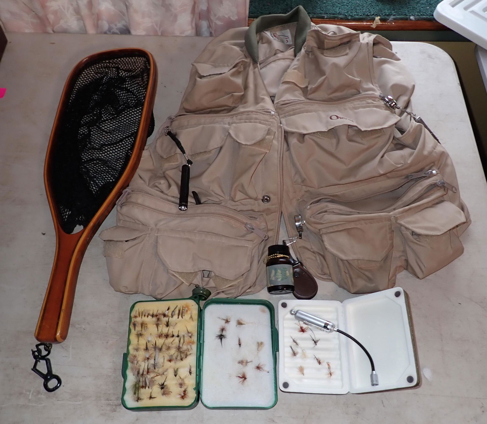 Orvis Fishing Vest Flies & Misc (1 of 4)