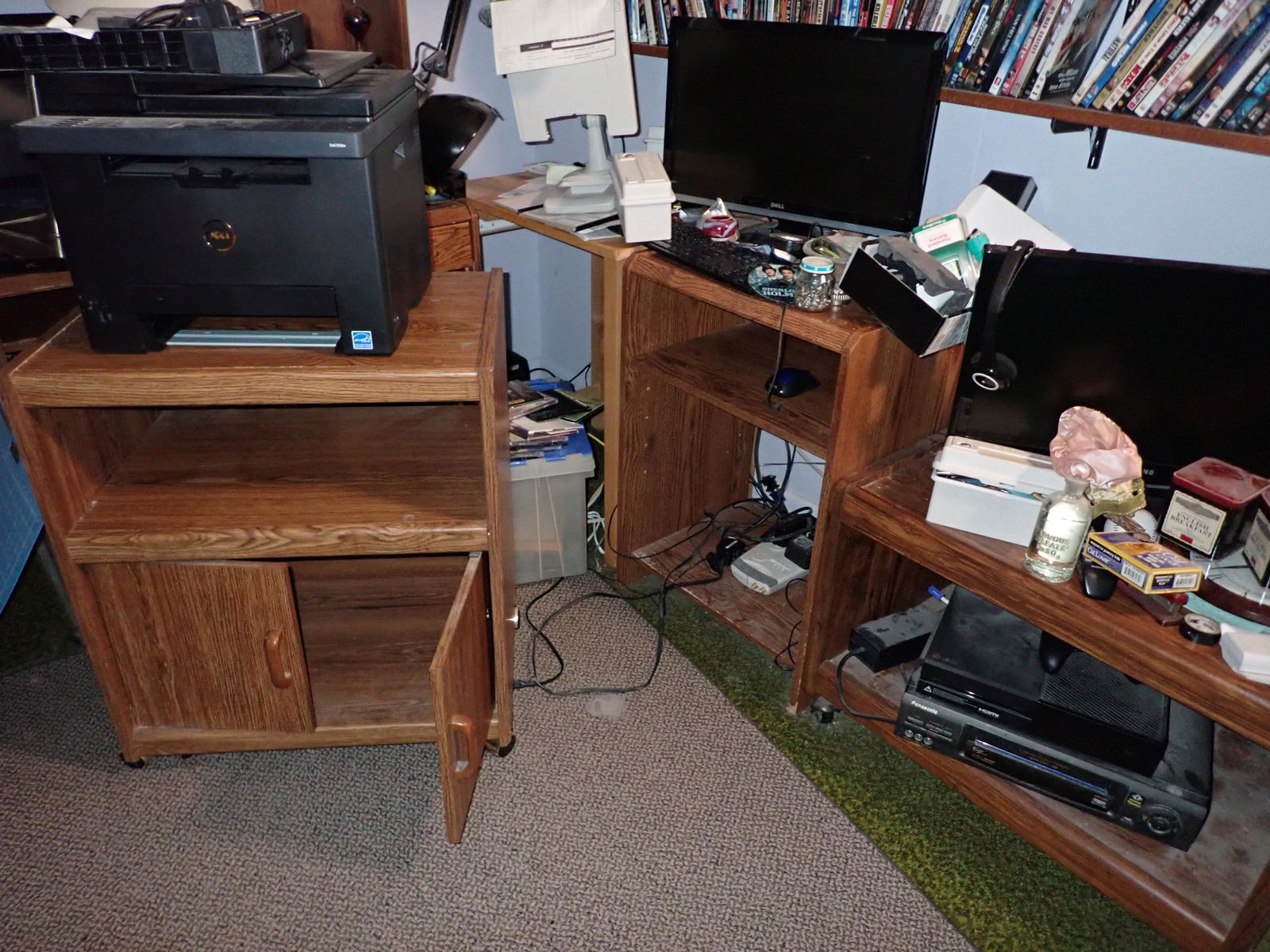 Computer Monitors Desk Stands Keyboards Printer (1 of 6)