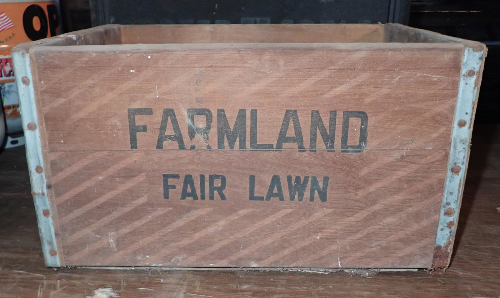 Farmland Fairlawn Wooden Milk Crate: Approx 12 3/4" x 16 1/2" x 9 1/4" tall