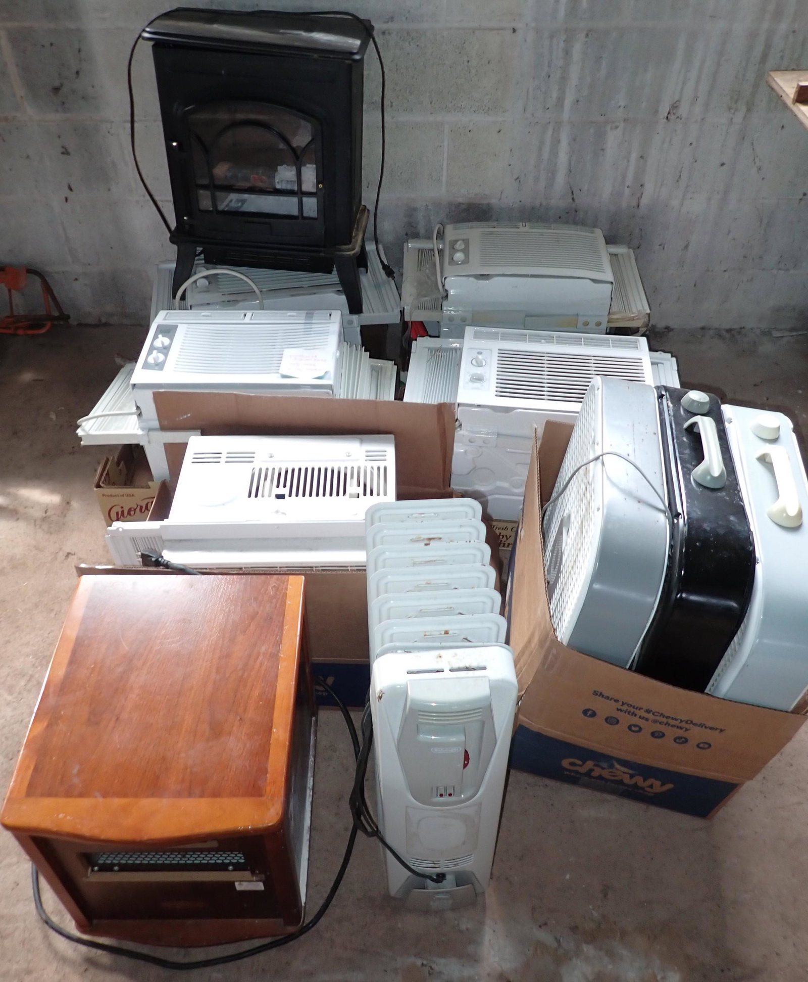 Air Conditioners Fans Electric Heaters (1 of 5)