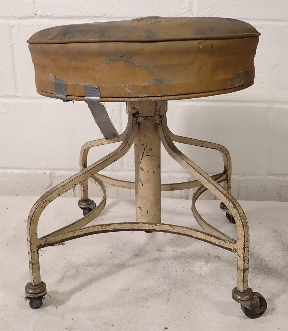 Vintage Modecraft Industrial Stool: Approx 14 1/4" in diameter and 17 1/2" tall. NO SHIPPING