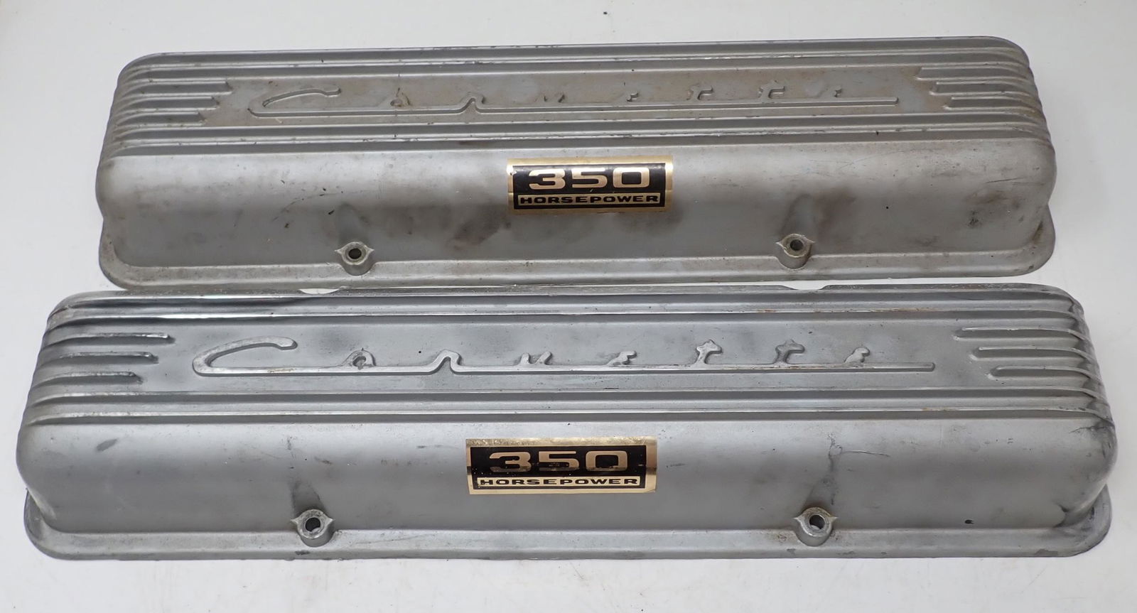Lester Aluminum Corvette Valve Covers (1 of 4)