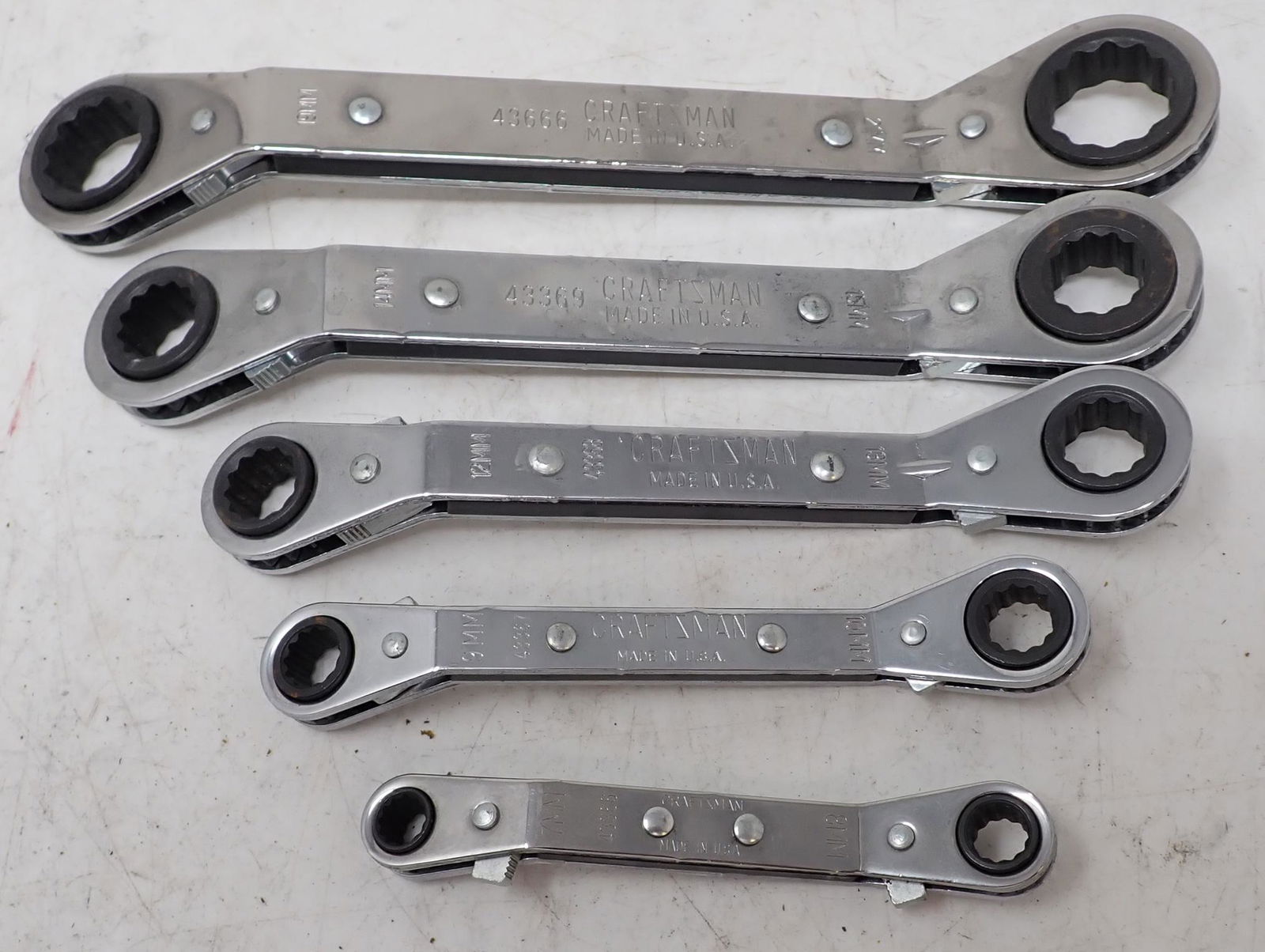 Craftsman Offset Racheting Wrenches Metric (1 of 3)