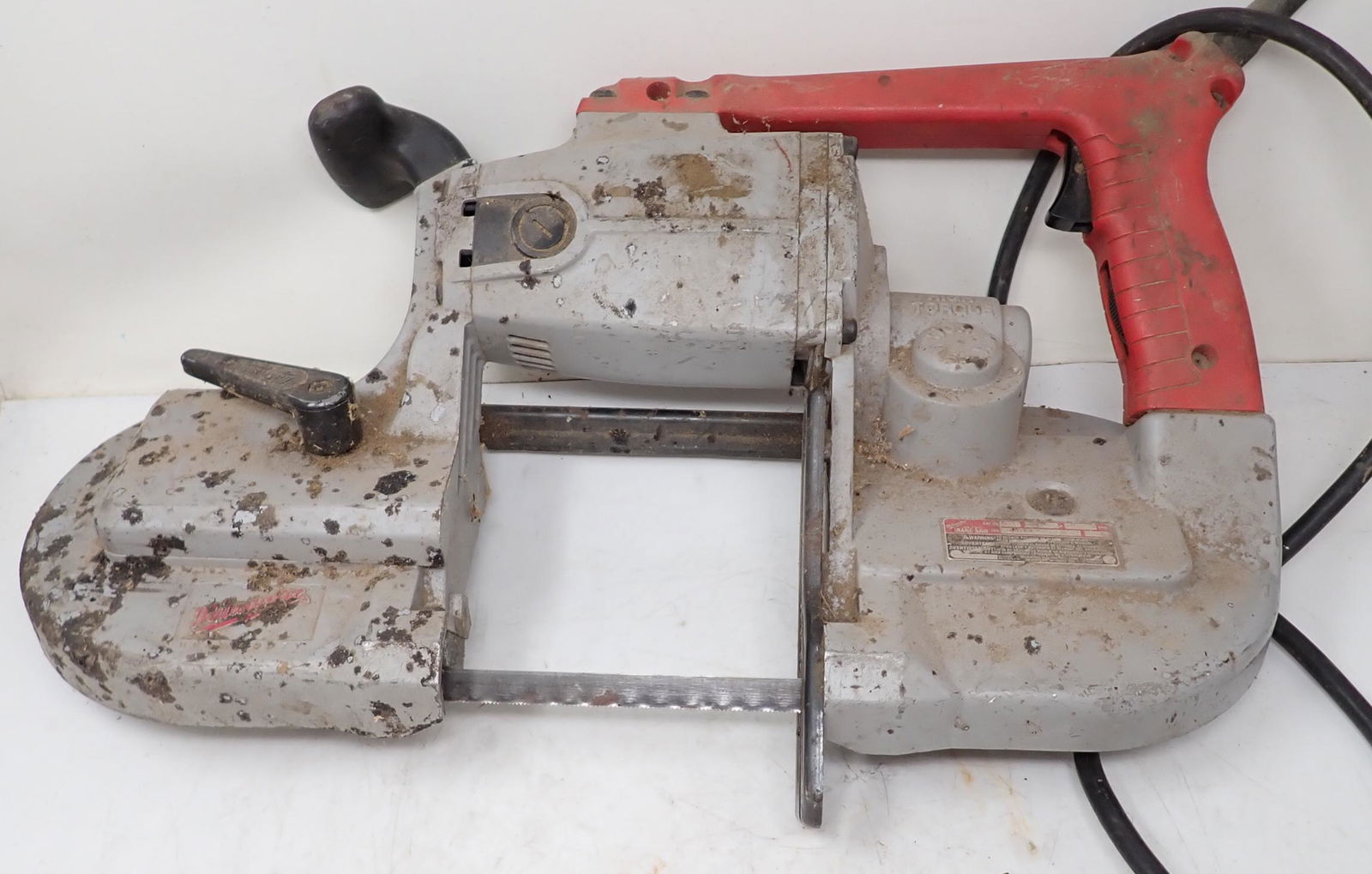 Milwaukee 6236 Bandsaw (1 of 3)