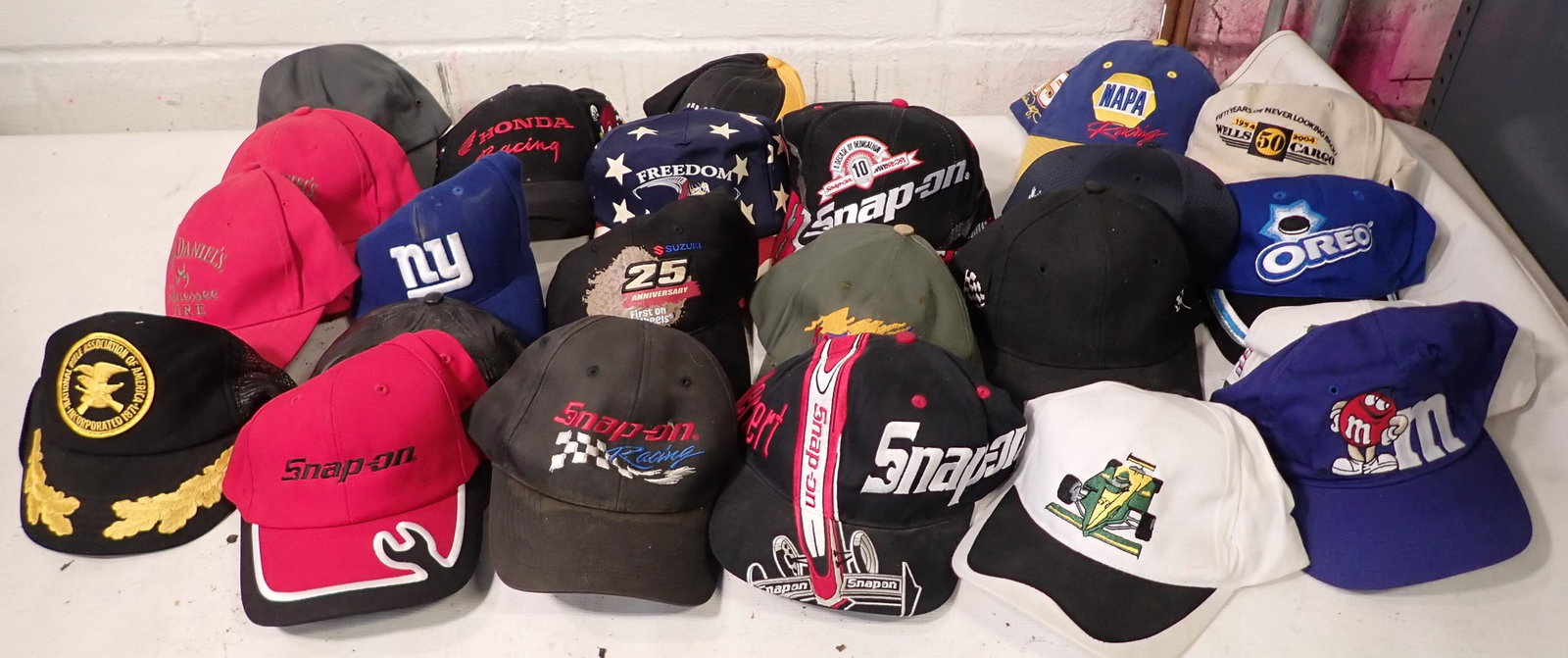 Snap On Motorcyle Racing & Misc Hats: Getting all pictured