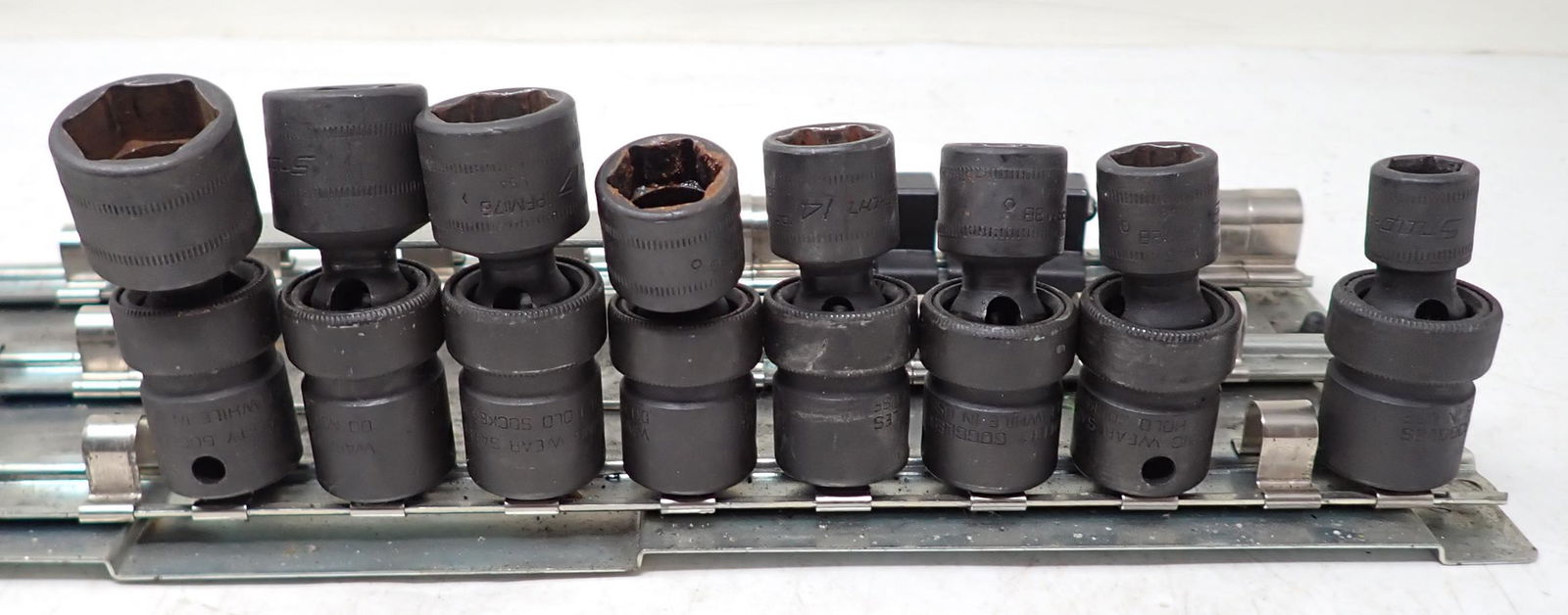 Snap On Metric Swivel Sockets (1 of 3)