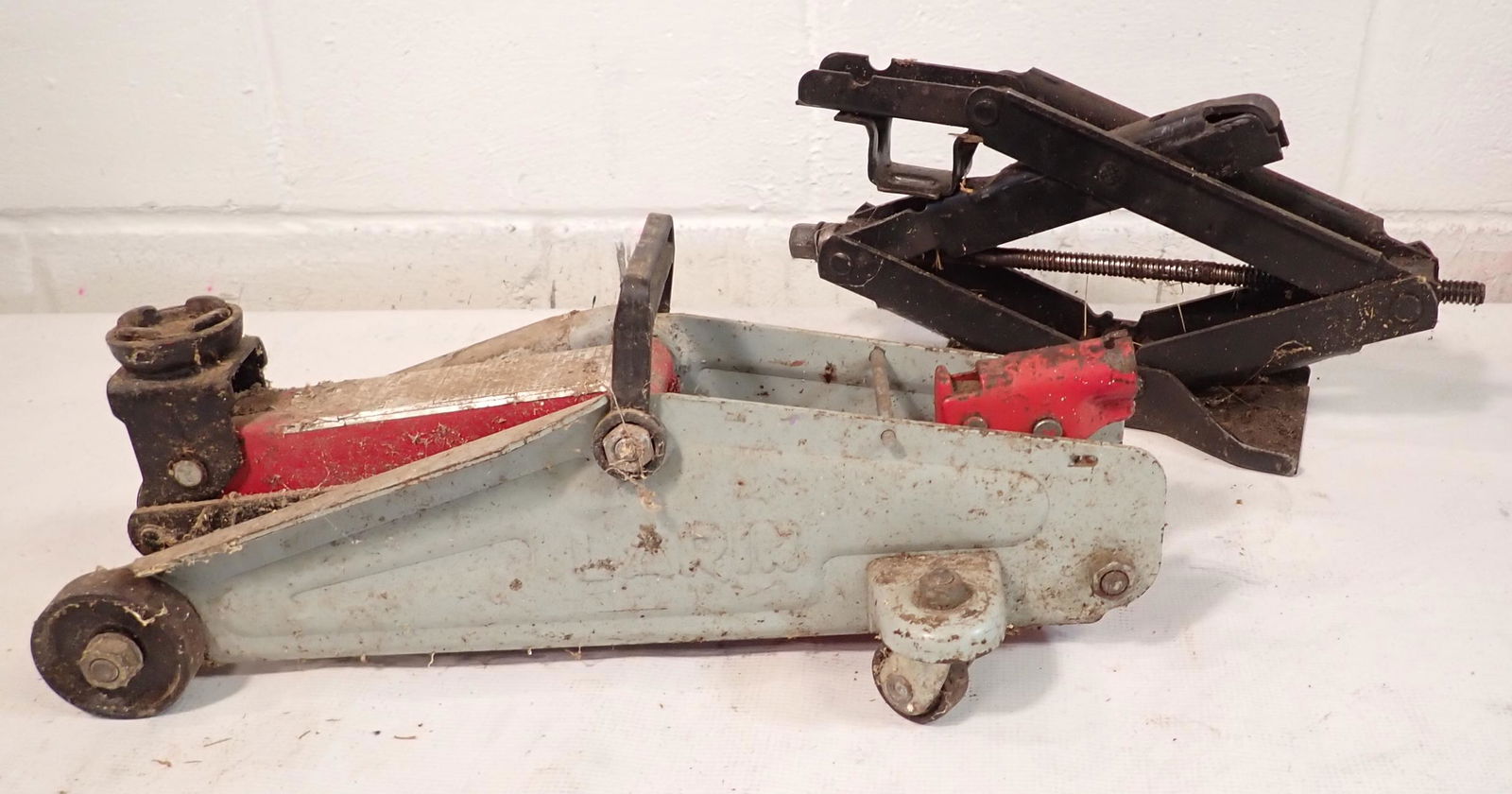 2 Jacks incl Larin Floor Jack (1 of 2)