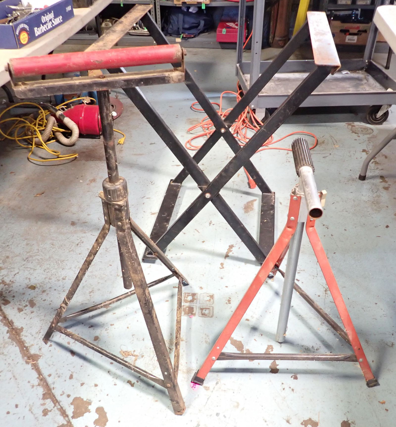 Equipment & Roller Stand (1 of 3)