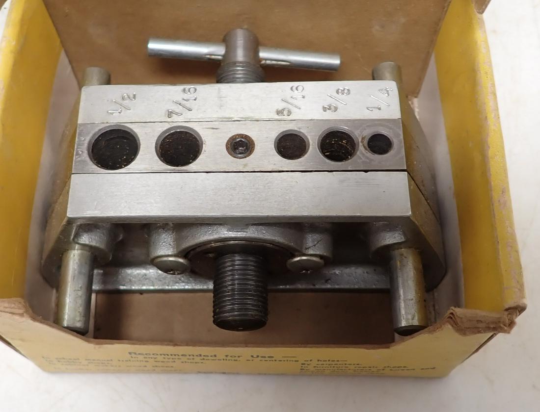 Wellman Dowl It Model 1 Dowl Drill Guide (1 of 4)