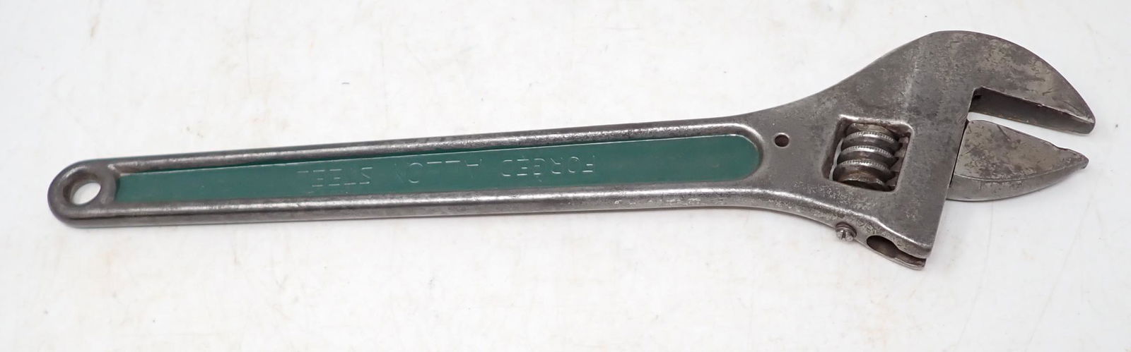 POWR-KRAFT Adjustable Wrench (1 of 2)