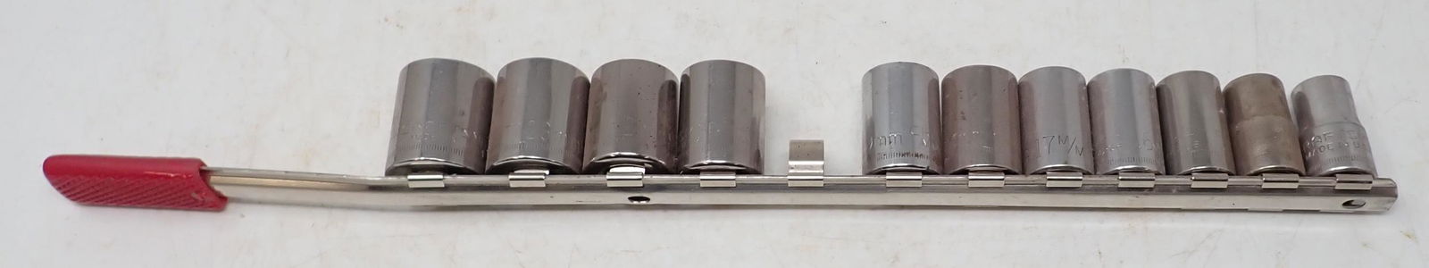 Craftsman 1/2" Drive 12 Point Sockets (1 of 2)