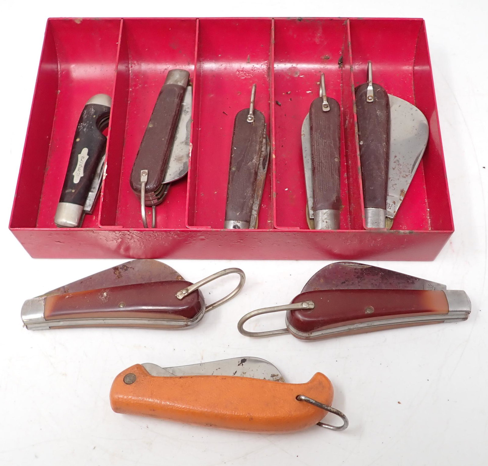 Pocket Knives and Tray (1 of 3)