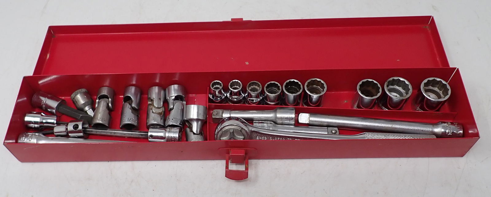 Williams 3/8" Drive Rachet Sockets Extensions (1 of 5)