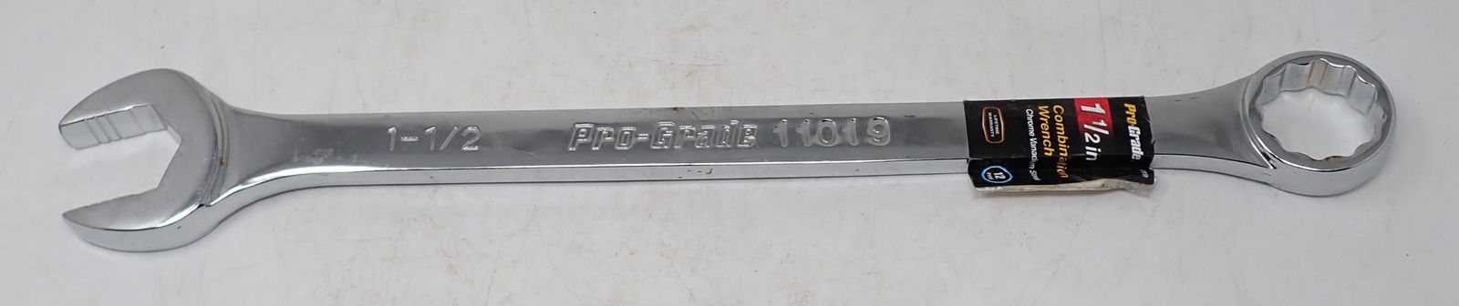 Pro Grade 1 1/2" Combination Wrench (1 of 2)