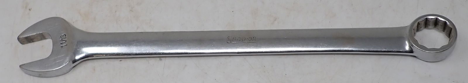 Snap On OEX-34 1 1/16 Combination Wrench (1 of 2)