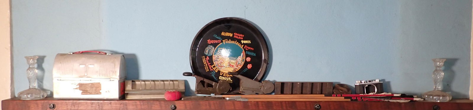 Vintage Staplers Misc Mantle Contents (1 of 5)