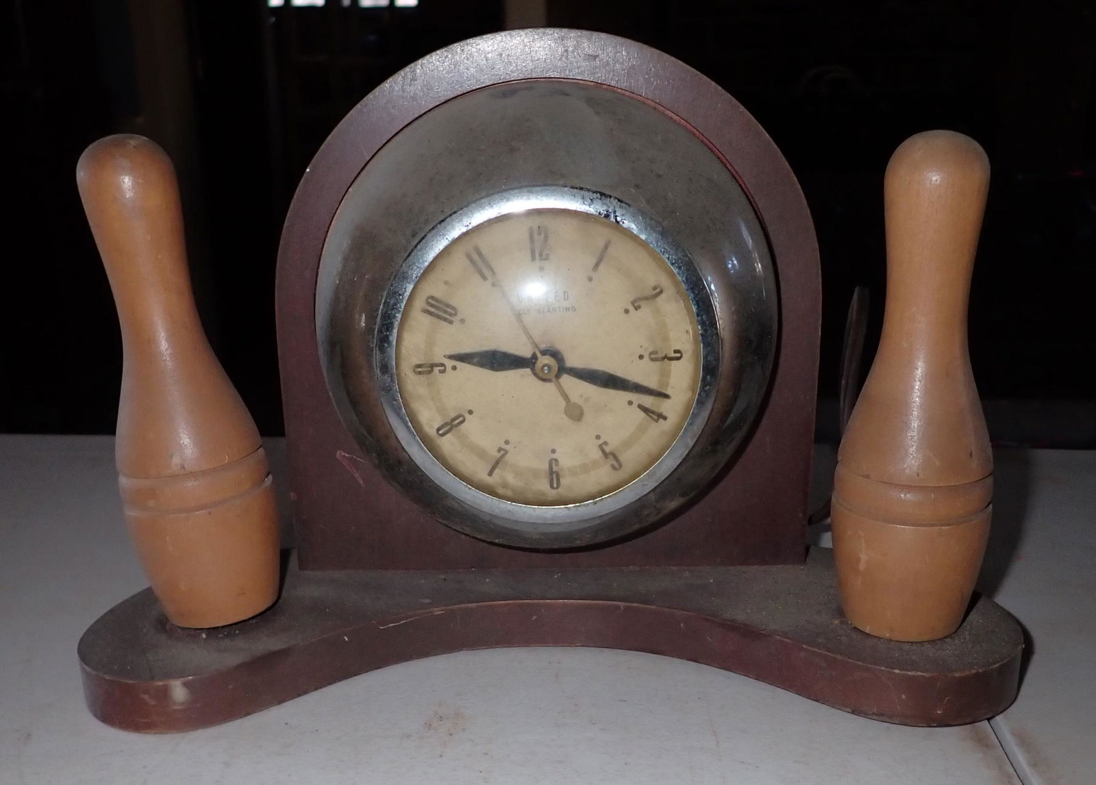 United Bowling Pin Clock: Approx 11 1/2" x 8 1/2" tall.