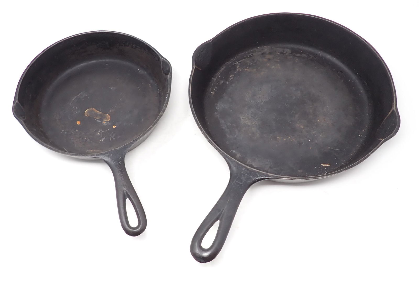 Griswold No. 8 and Cast Iron 5 Skillets Dec 04, 2022 M.J. Stasak Jr. Auction and Appraisal