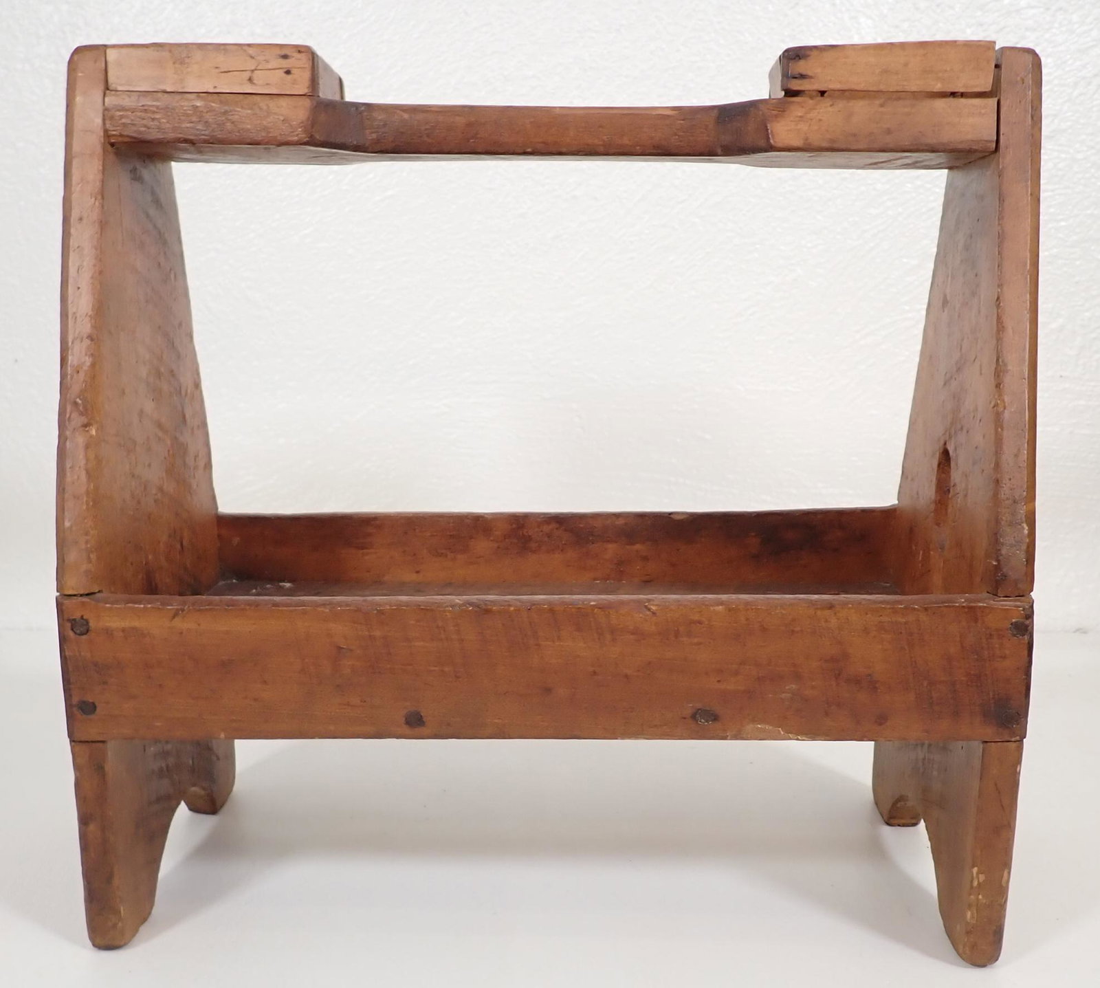 Primitive Cobblers Bench (1 of 5)
