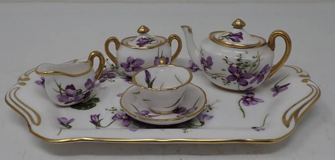 Hammersley Bone China Childs Tea Set (0366) on Jan 01, 2023 M.J