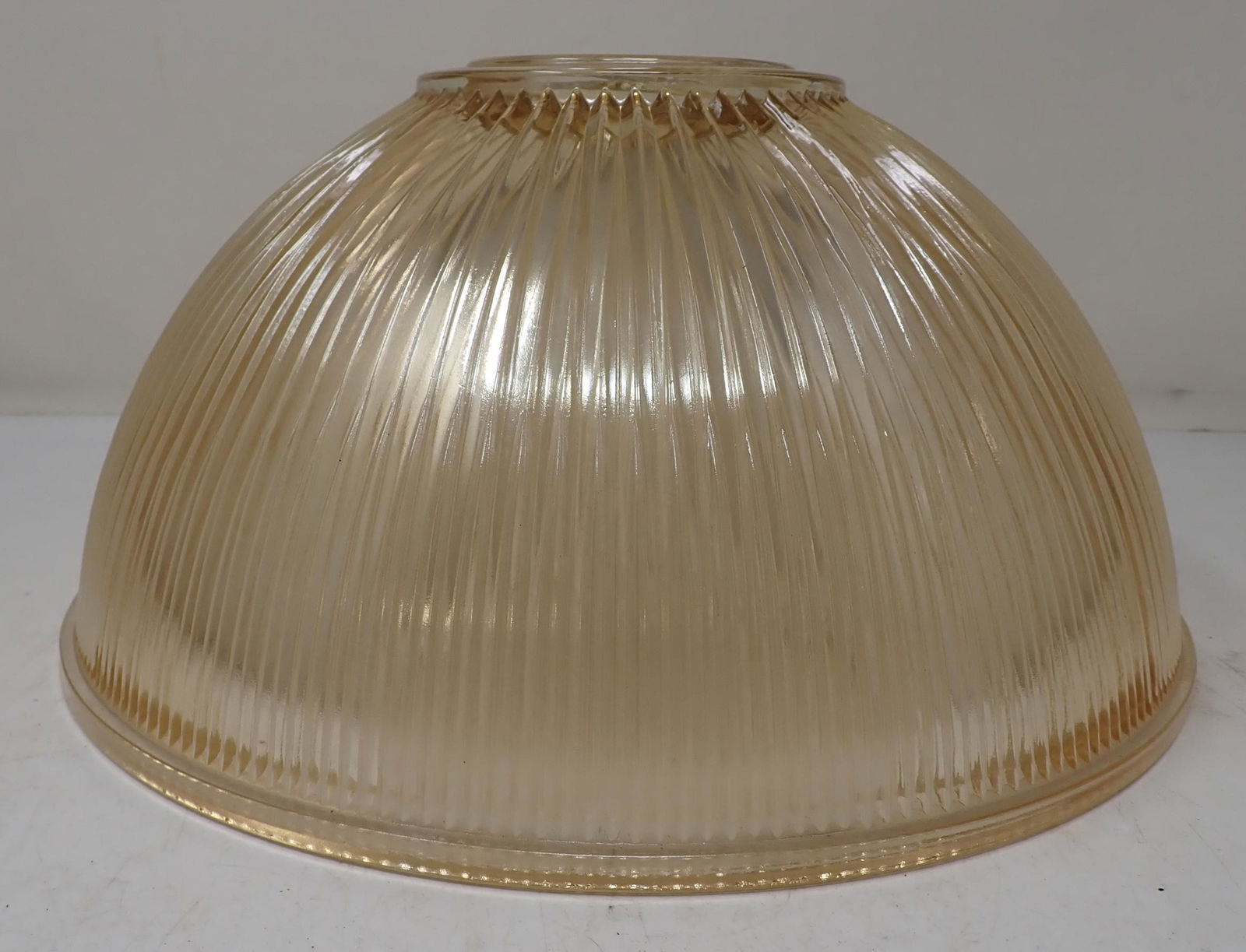 1986 Lancaster Holophane Lamp Shade (0501) on Jan 01, 2023 M.J