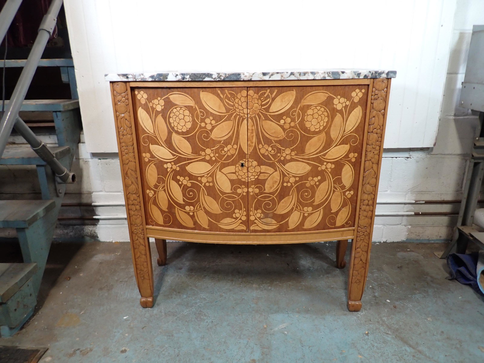 Carved Oak Sideboard with inlay: Apprx 18 1/4" x 39" x 39 1/2" tall. NO SHIPPING ! Bring help to load