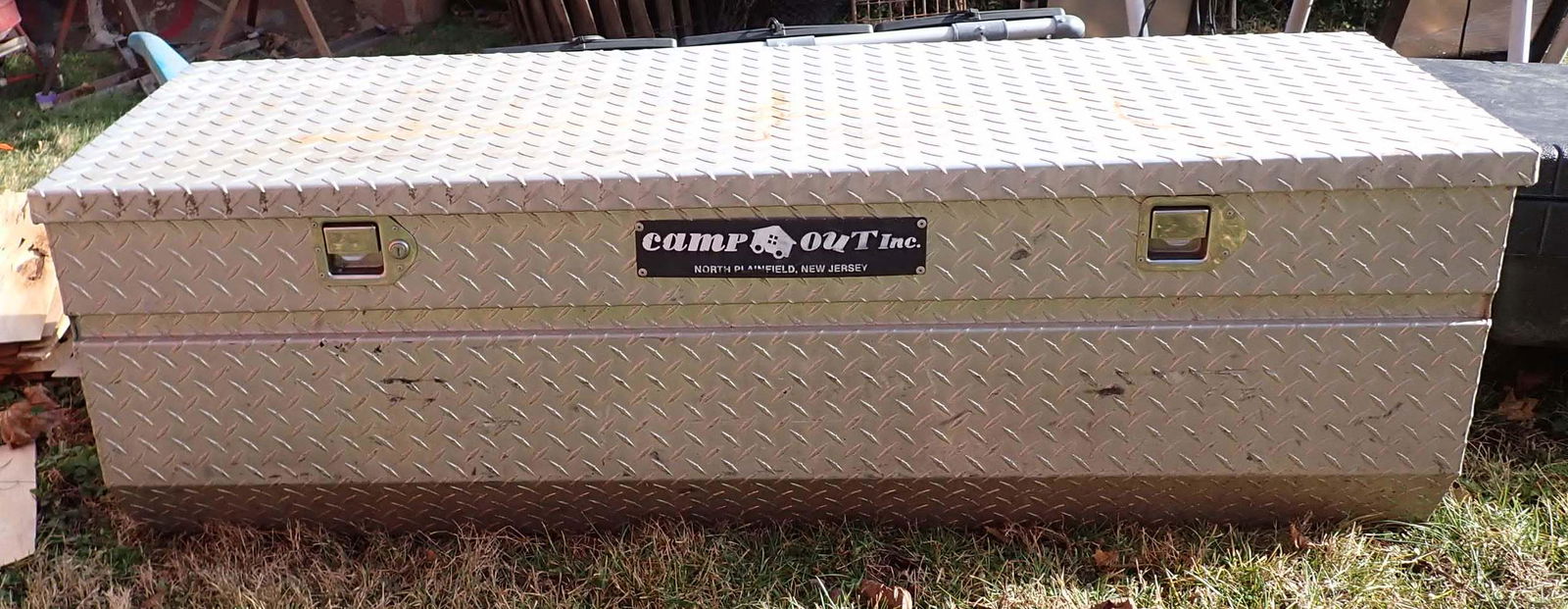 Diamond Plate & Plastic Truck Boxes: Diamond plate box is Approx 20 1/4" x 61" x 19" tall. NO SHIPPING , must take both. Items in this lot are located outside. If there is snow on the ground for pick up day, it is the buyers responsibilt