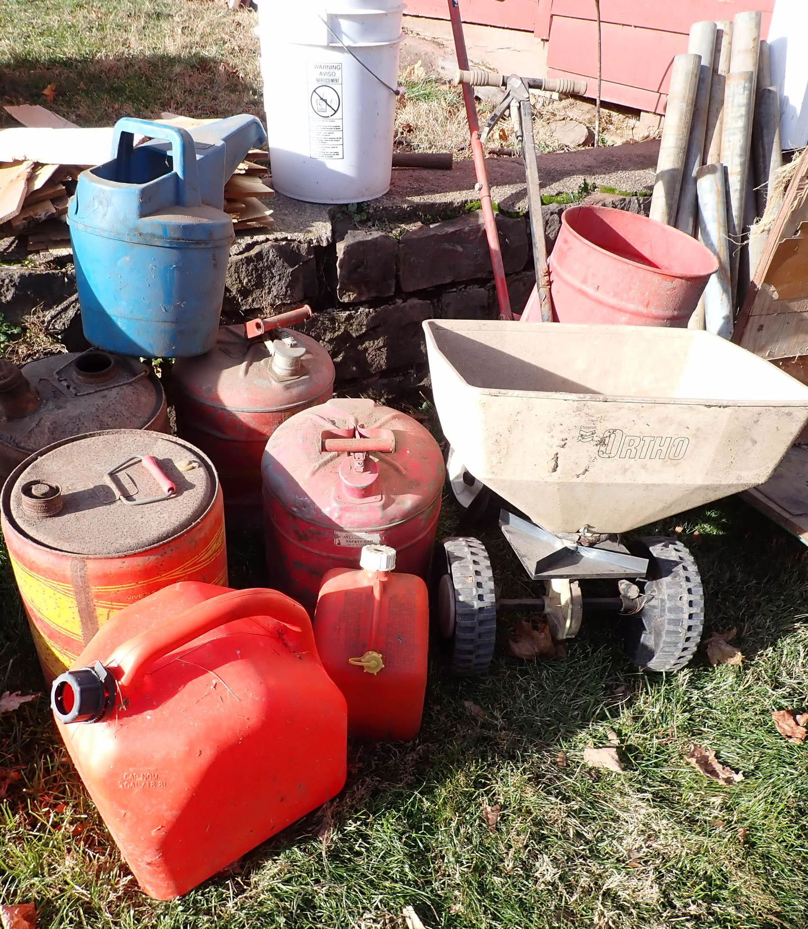 Fuel Cans Spreaders Scrap Pipe & Dolly (1 of 6)