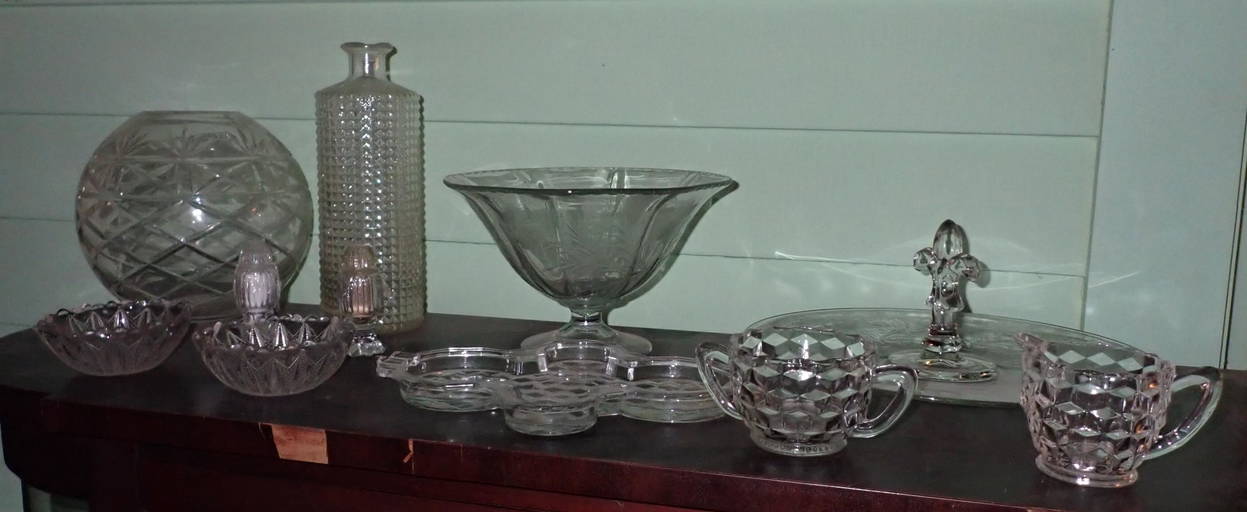 Misc Glassware (0101) on Dec 31, 2022 M.J. Stasak Jr. Auction and