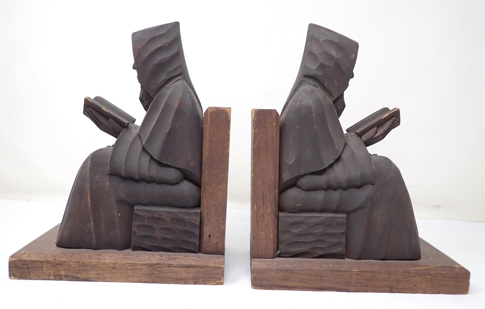 Monk Bookends: Apprx 3" x 6 3/4" x 8 3/4" tall