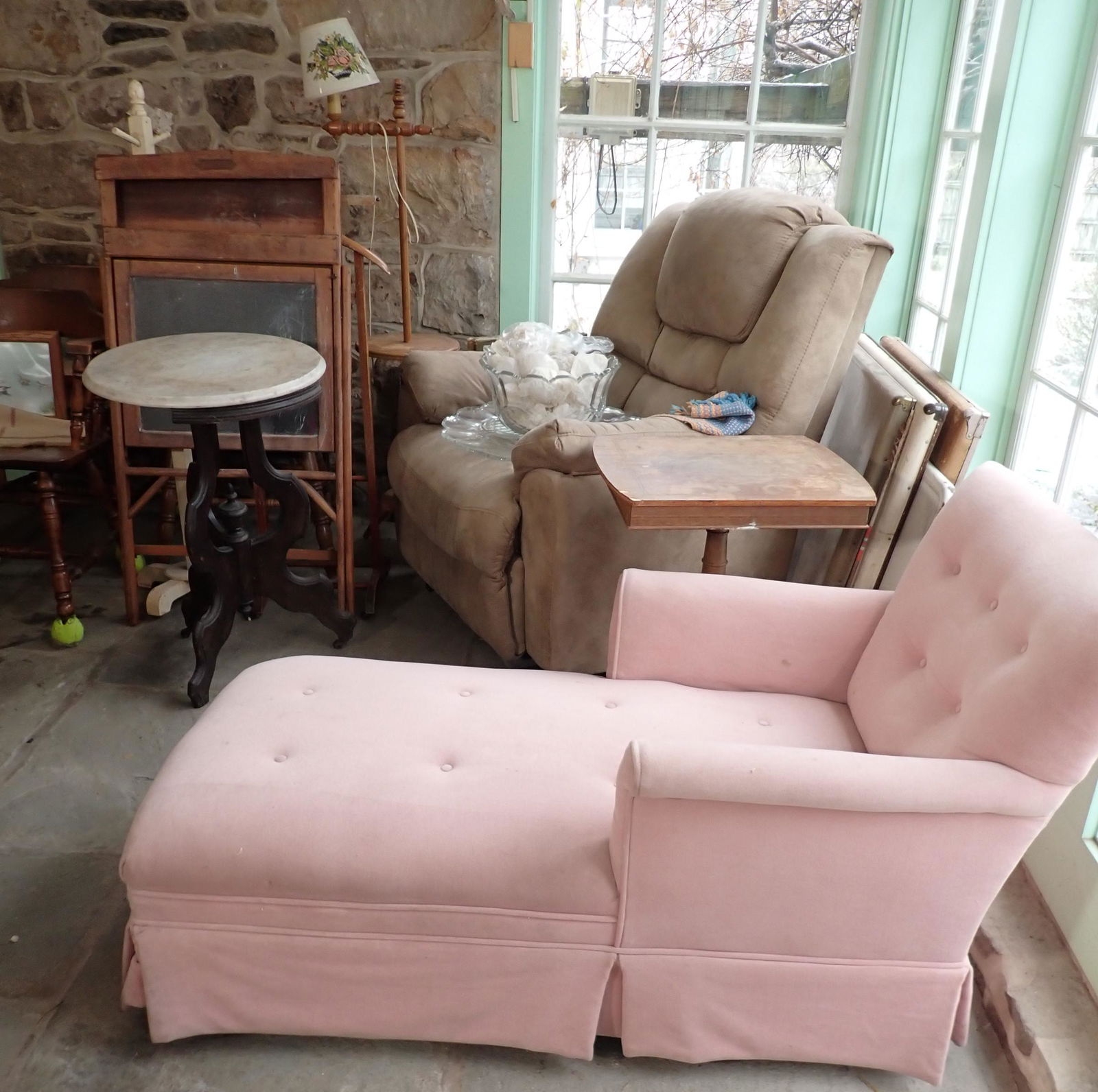 Lift Chair Punch Bowl & Misc (1 of 13)