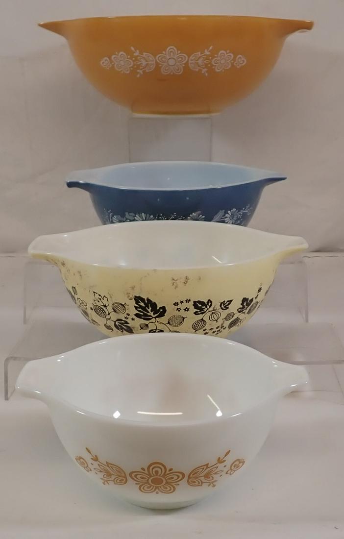 Pyrex Cinderella Bowls (1 of 5)