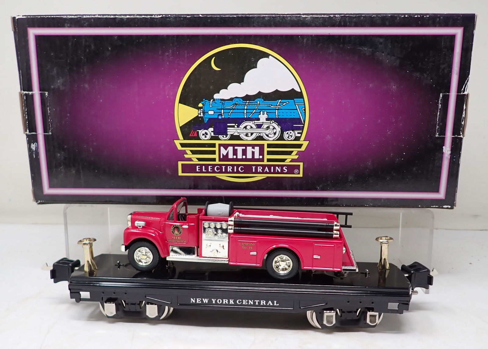 Tinplate Traditions NYC 2811 Flat Car w/ Fire Truck (1 of 2)