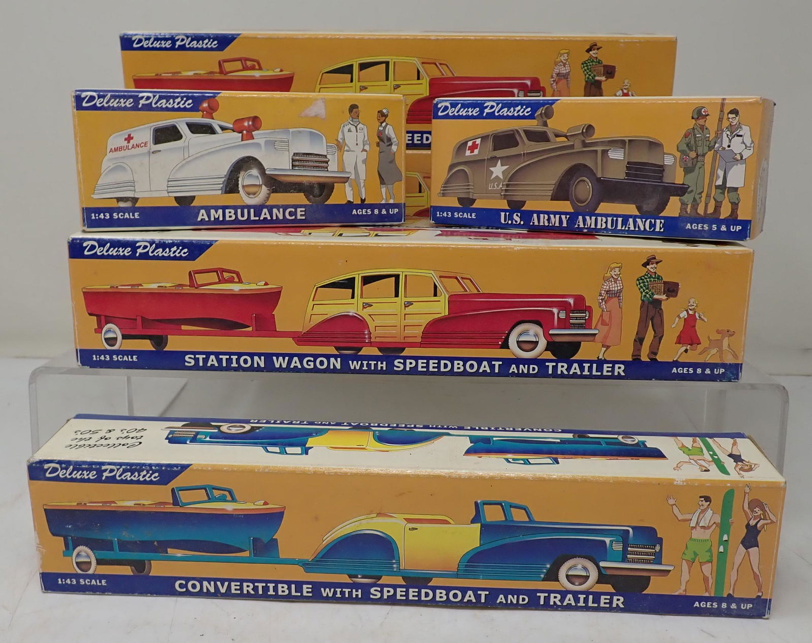 Deluxe Plastics Convertible Ambulance Army (1 of 1)