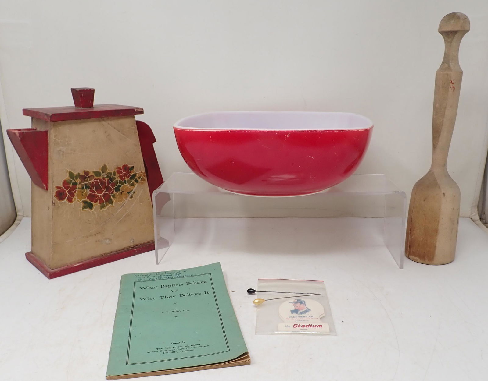 Pyrex Bowl Masher Wooden Teapot (1 of 4)