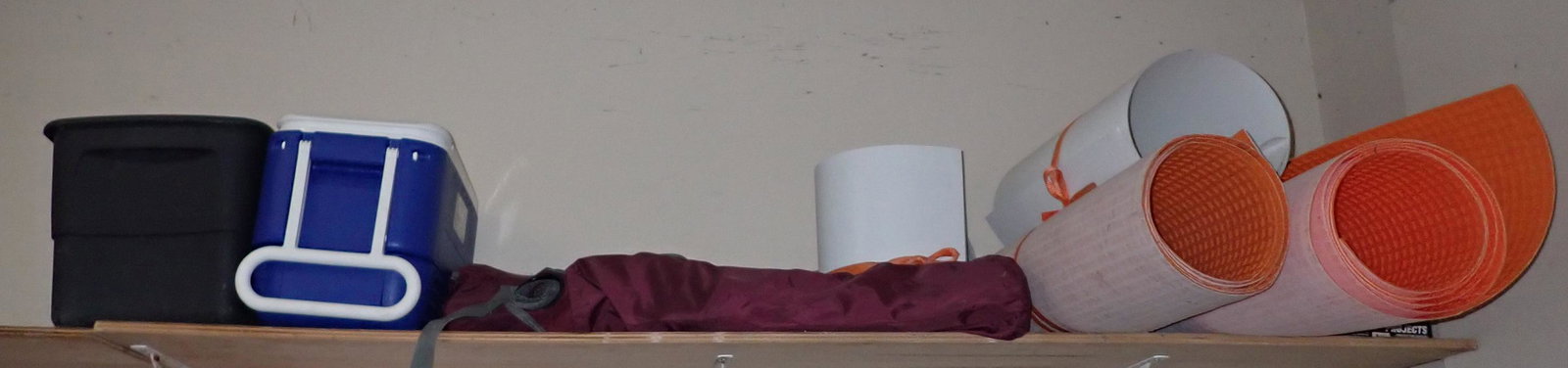 Cooler 2 Folding Chairs Flashing & Misc (1 of 4)