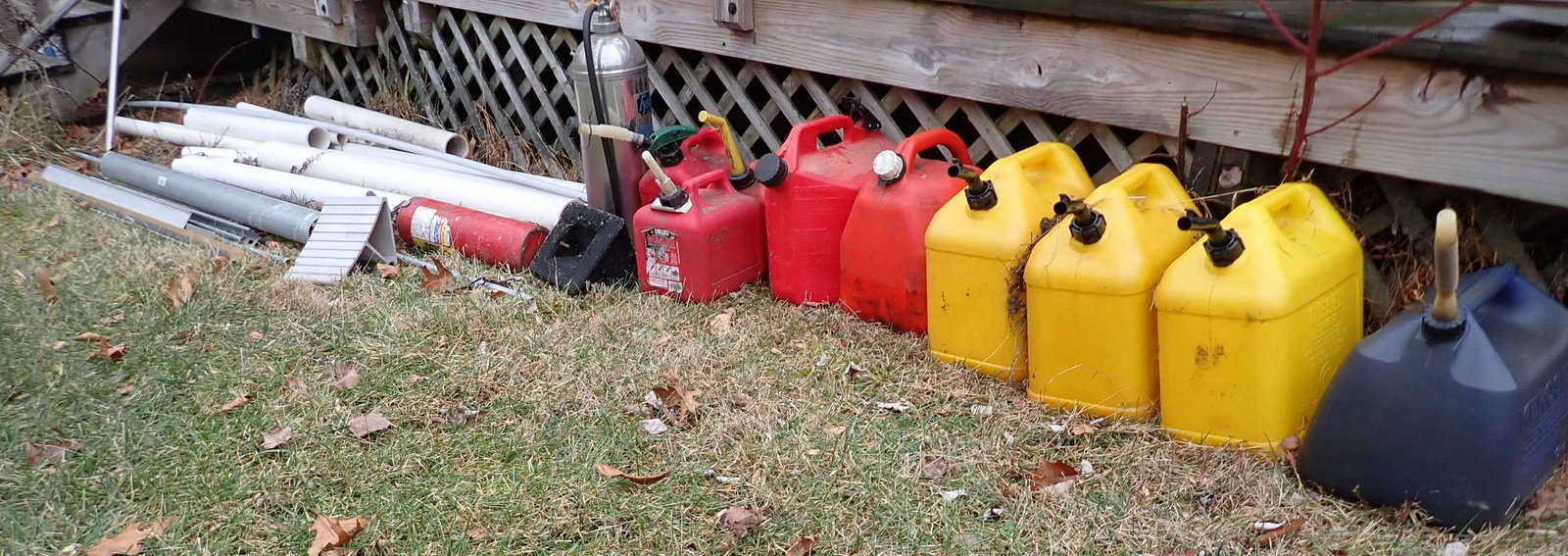 Gas Diesel Kerosene Cans PVC Pipe Extinguisher (1 of 5)