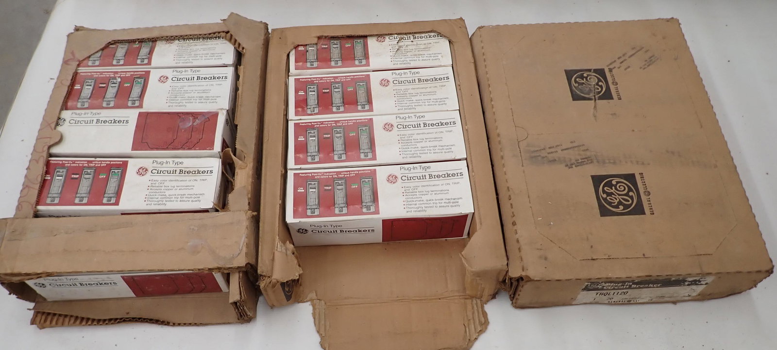 GE Circuit Breakers 20 amp (1 of 4)