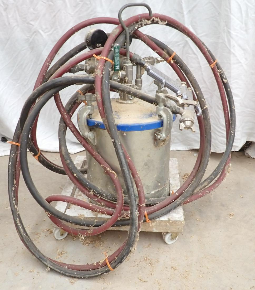 Binks Paint Sprayer Tank & Gun: No shipping