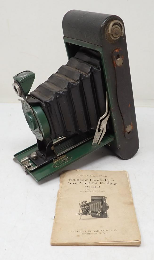 Rainbow Hawk-Eye No. 2A Folding Camera (1 of 7)