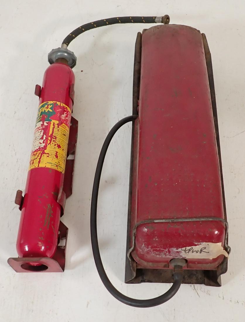 Tire Pump & Inflator / Fire Extinguisher (1 of 3)