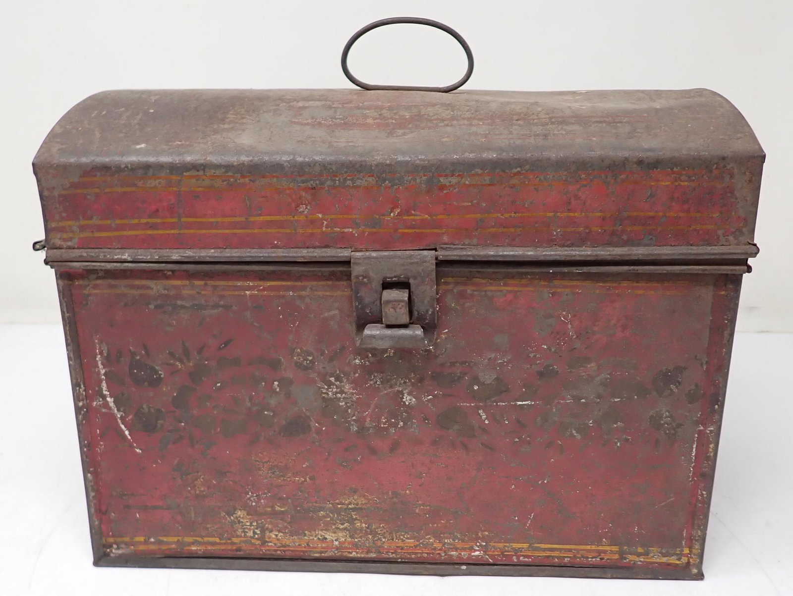 Tin Spice Box in Red Paint (1 of 8)