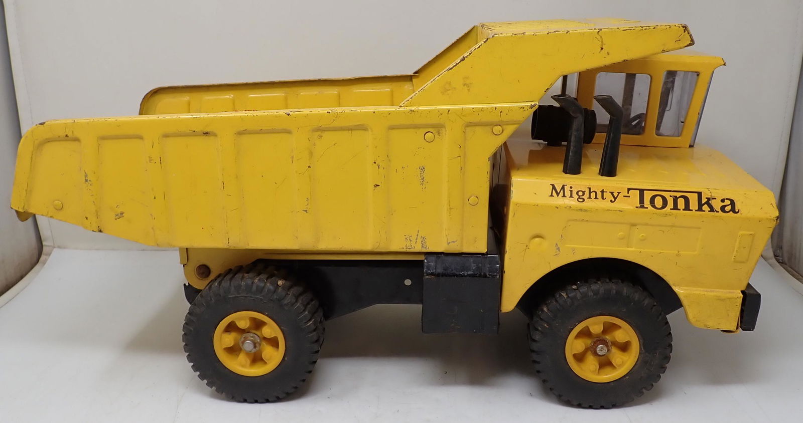 Mighty Tonka Dump Truck