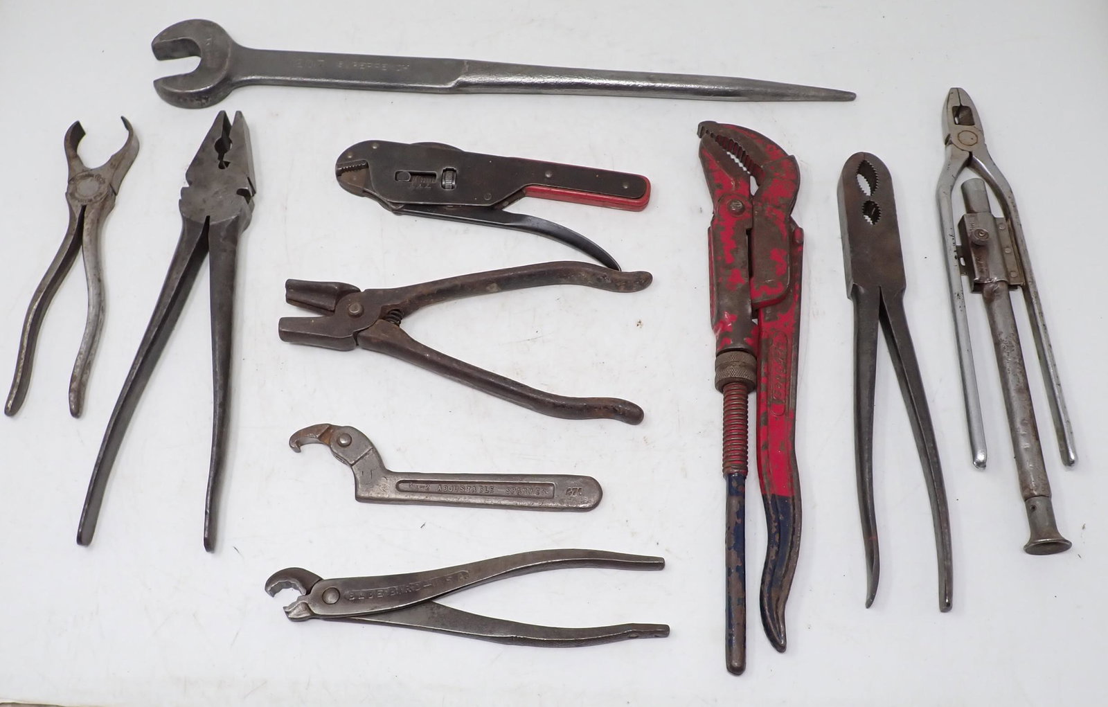 Misc Pliers Williams 1 1/16" Spud Wrench (1 of 3)