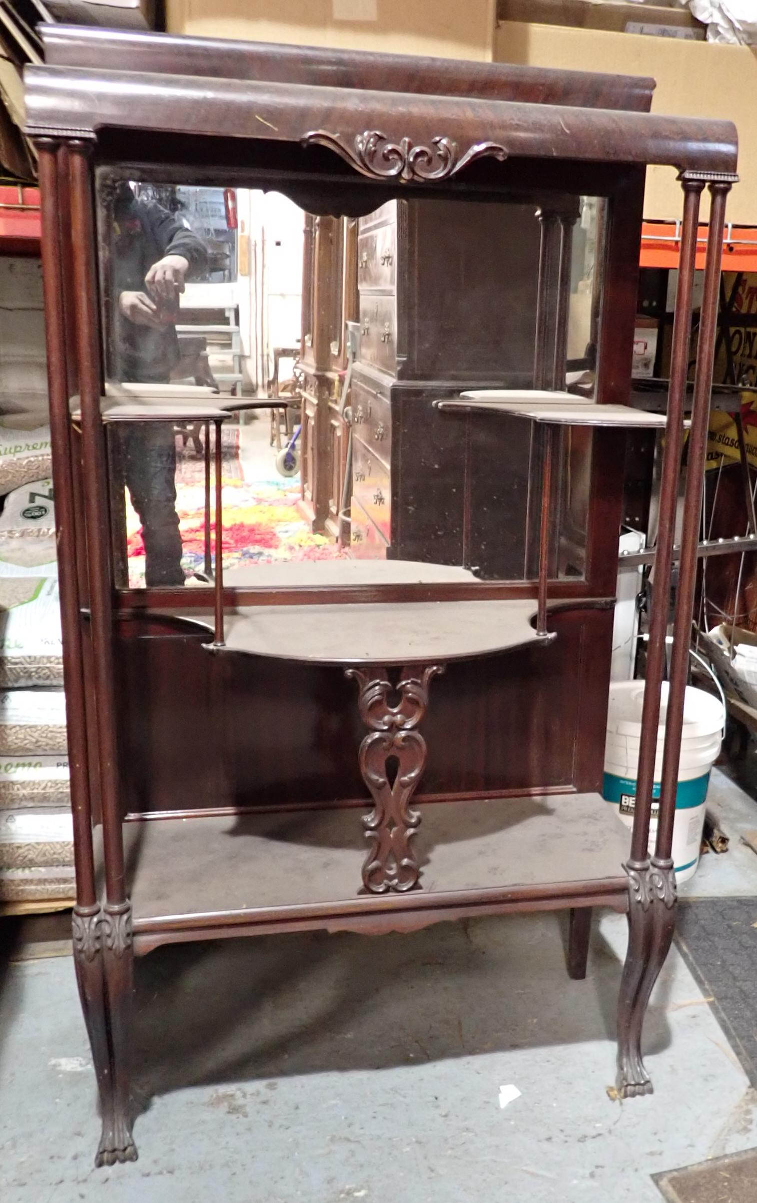 Claw Foot Mirror Back Etagre (1 of 8)