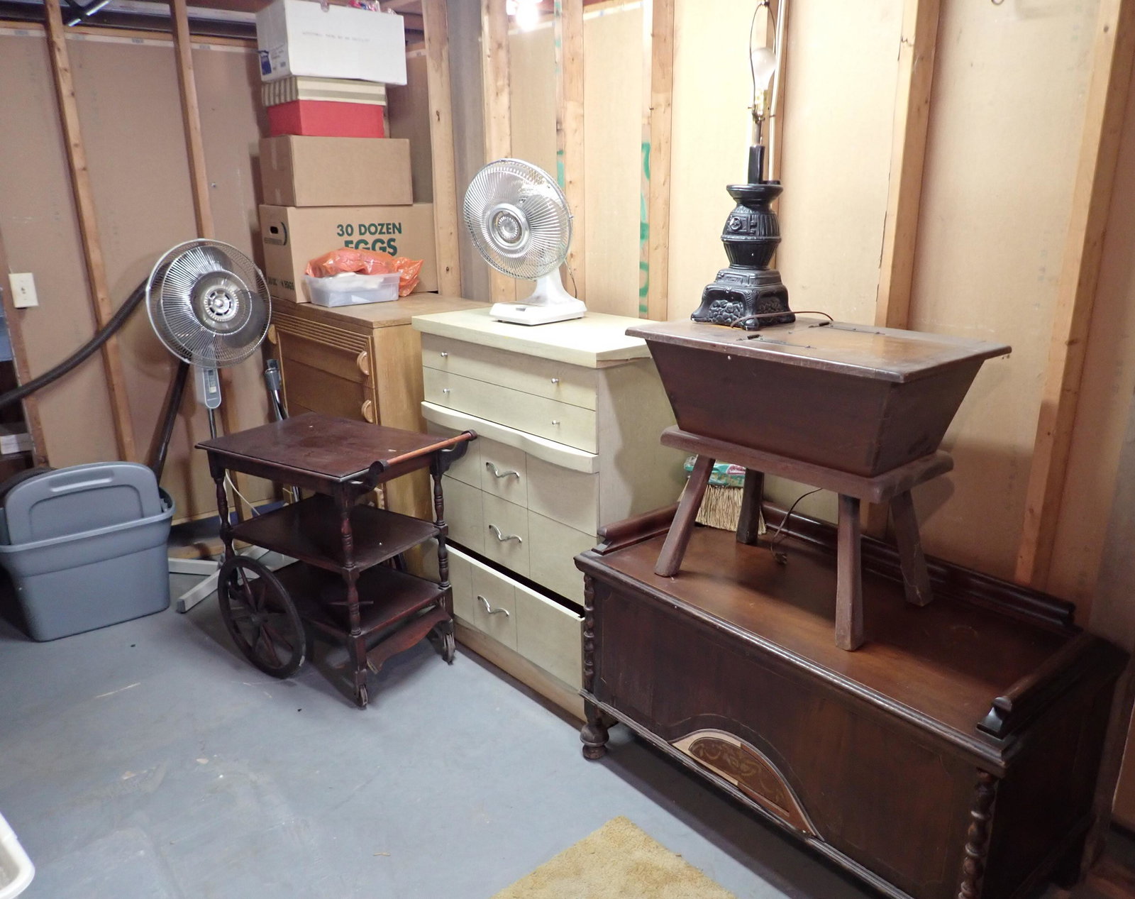 Partial Room Contents (1 of 11)