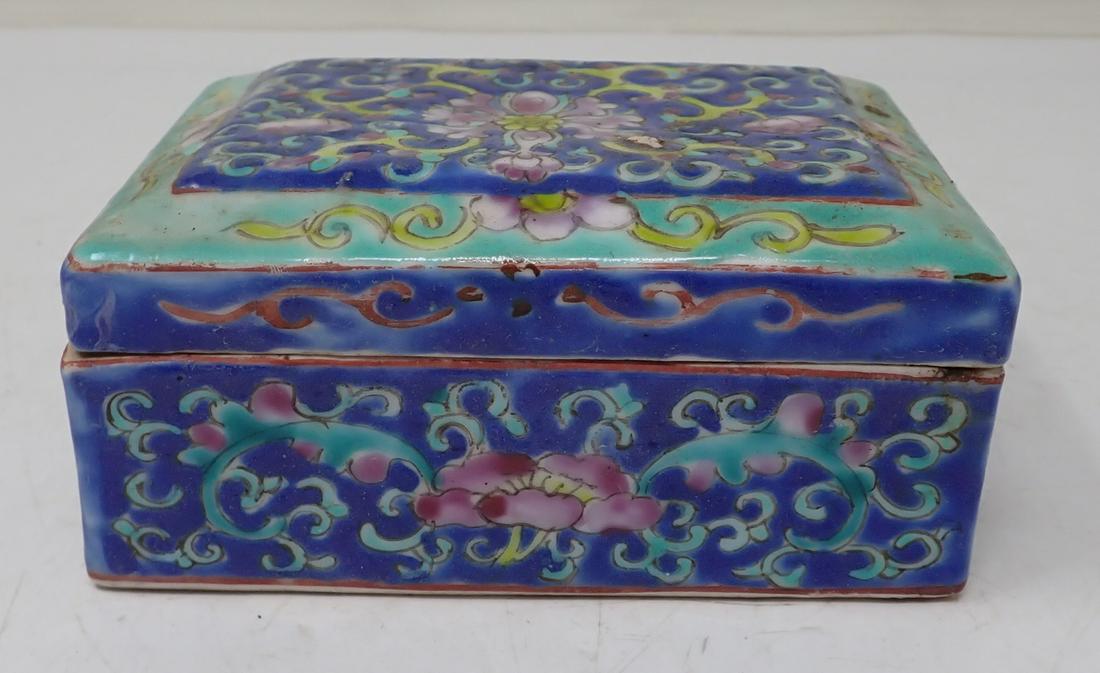 Chinese Famille Rose Covered Trinket Box: Chinese porcelain box is apprx 3 3/8" x 4 5/8" x 2 1/4" tall