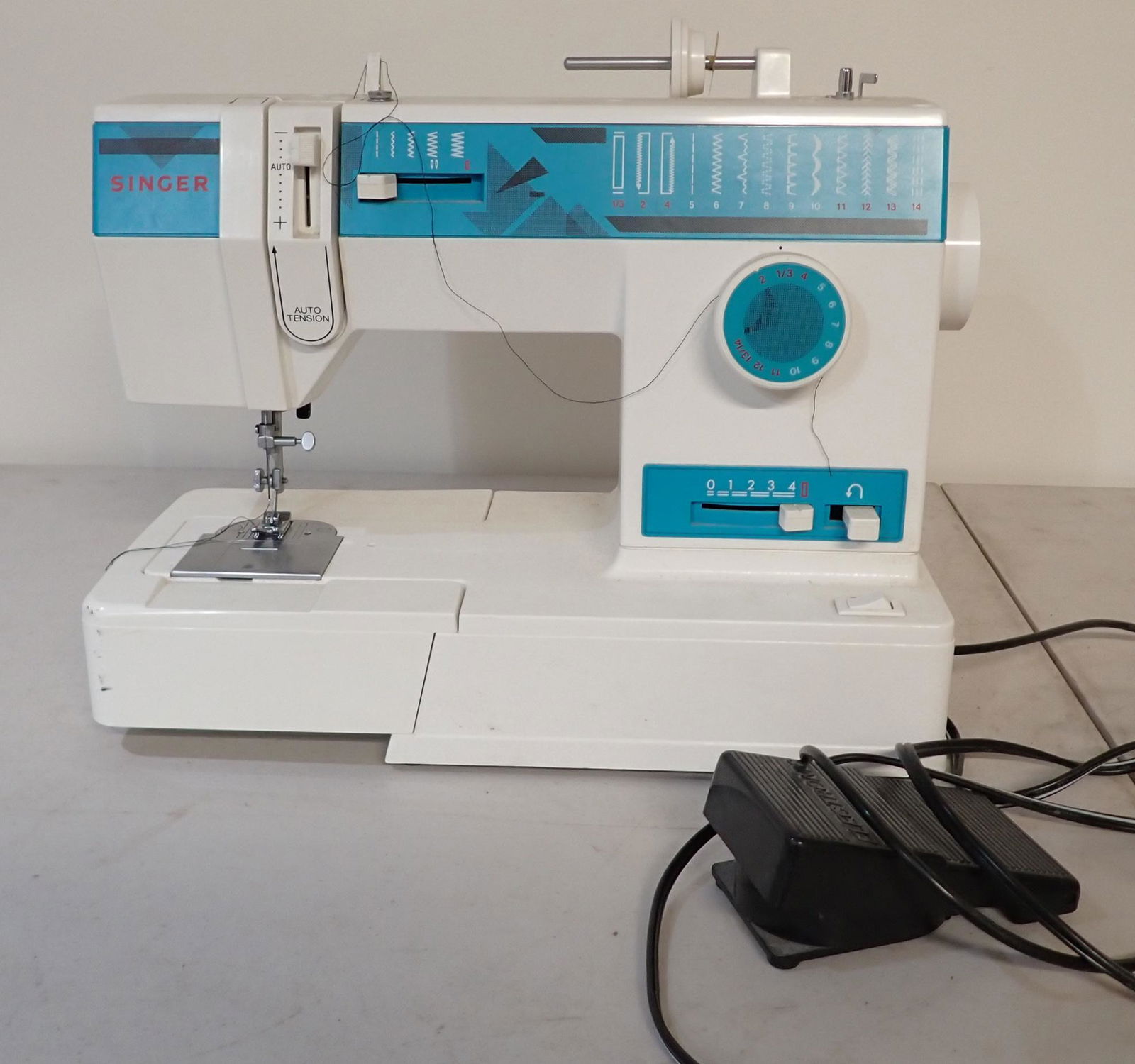 Singer 9410 Sewing Machine: Sewing machine